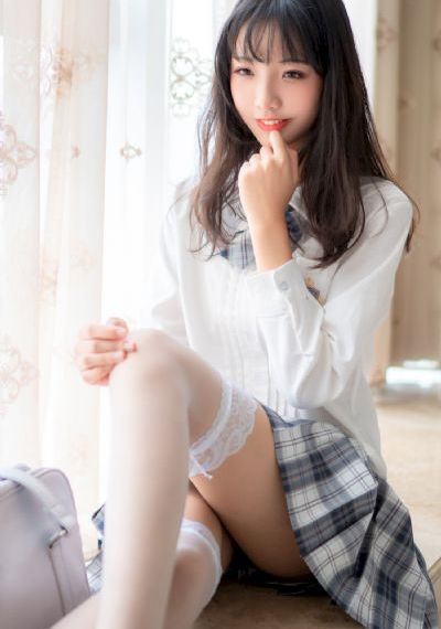欧美制服在线视频_HDHD在线观看