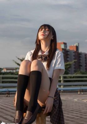 伊人青青草一区二区_国产剧HD在线观看