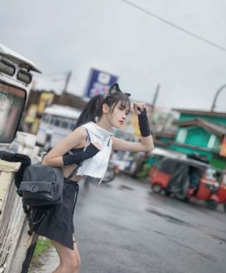 欧美极品翘臀美女_免费观看完整版下载
